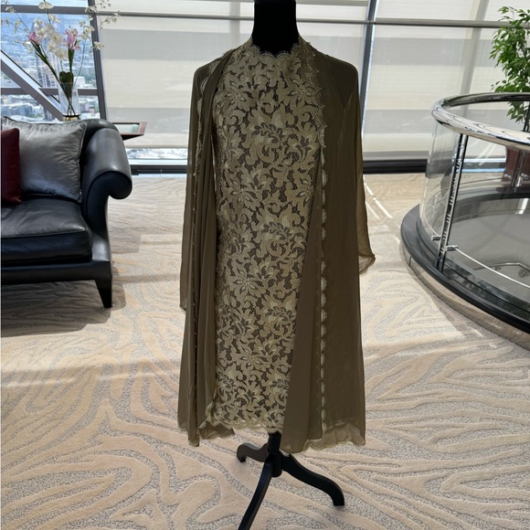 Vintage Carolyne Roehm Gold Lace Dress with Sheer Gold Robe - Picture 3 of 8